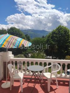 Studio avec terrasse vue Tourmalet dans Villa historique \